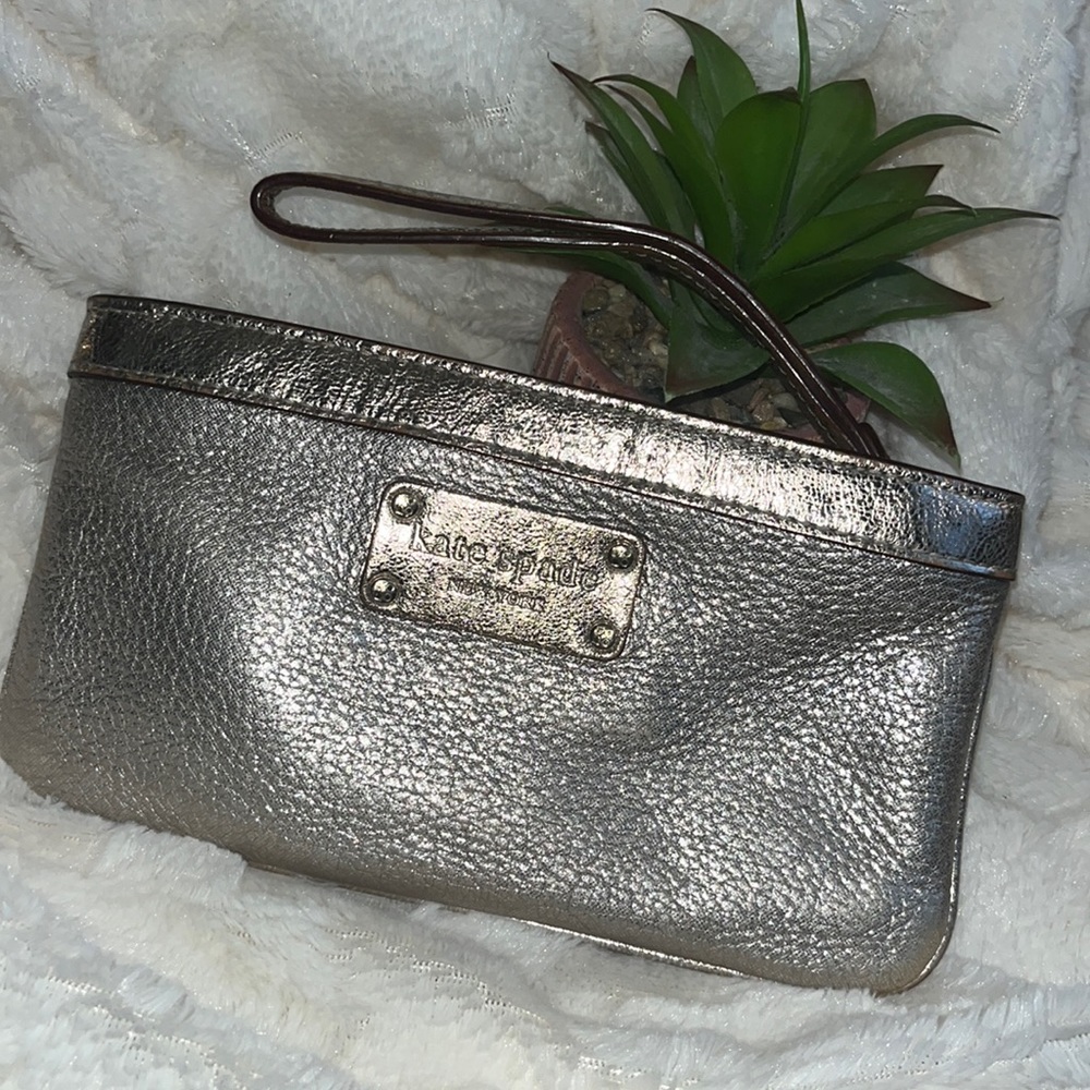 ♠️Kate Spade Wristlet♠️